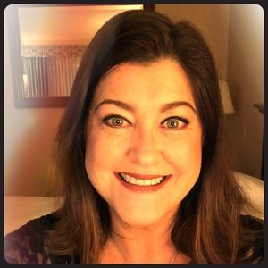 Meet your Posher, Bernadette